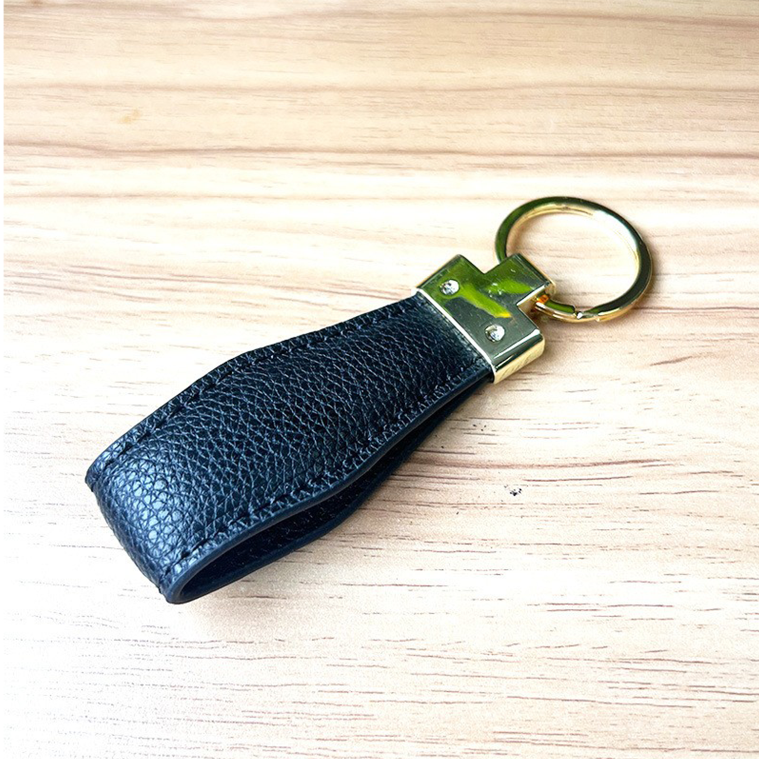 PU Leather Car Keychain - Image 4