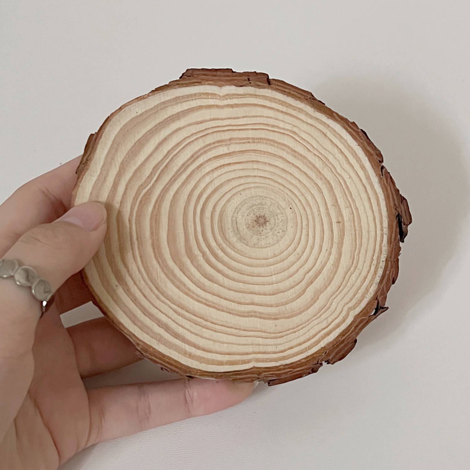 Natural Pine Wood Coasters for Household Kitchen - Image 3