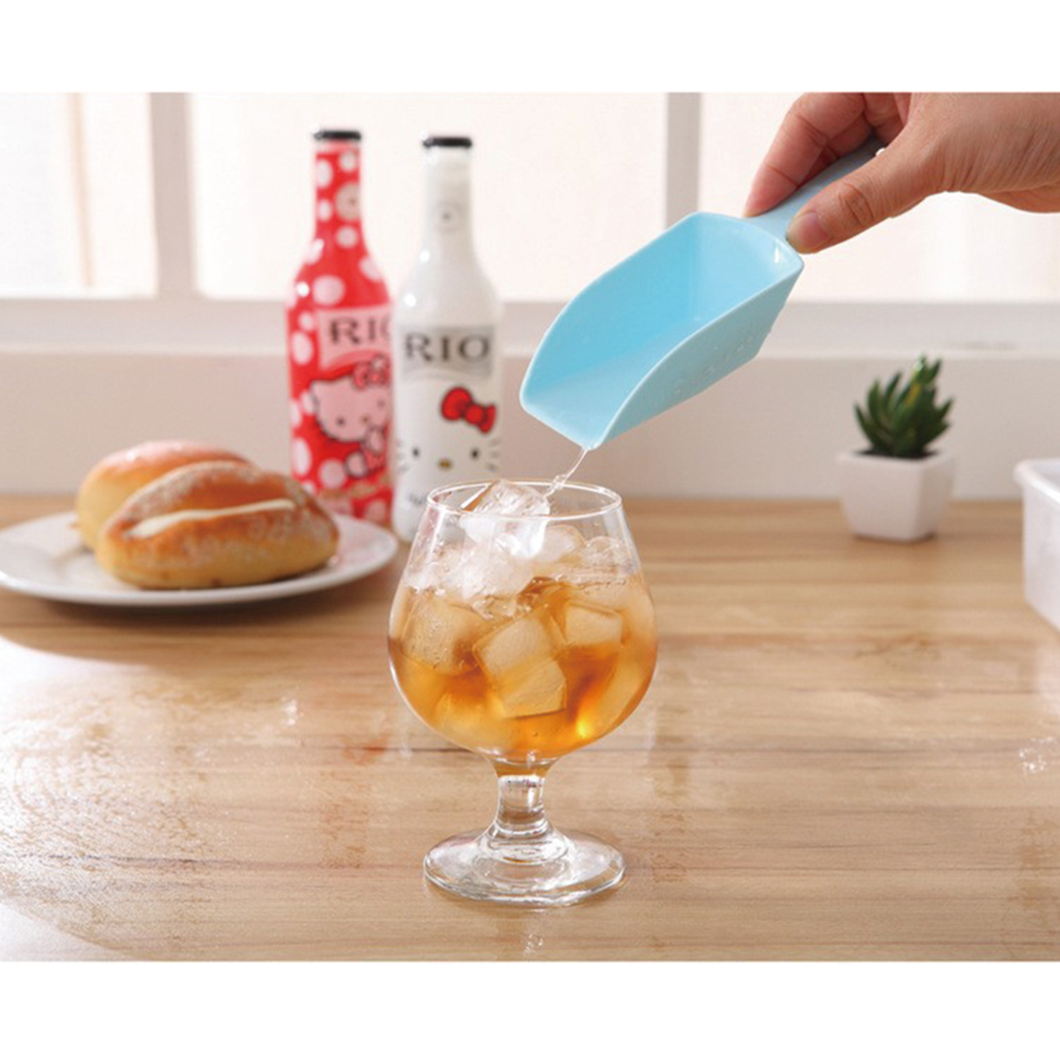 Ice Cube Tray With Lid & Bin - Image 8