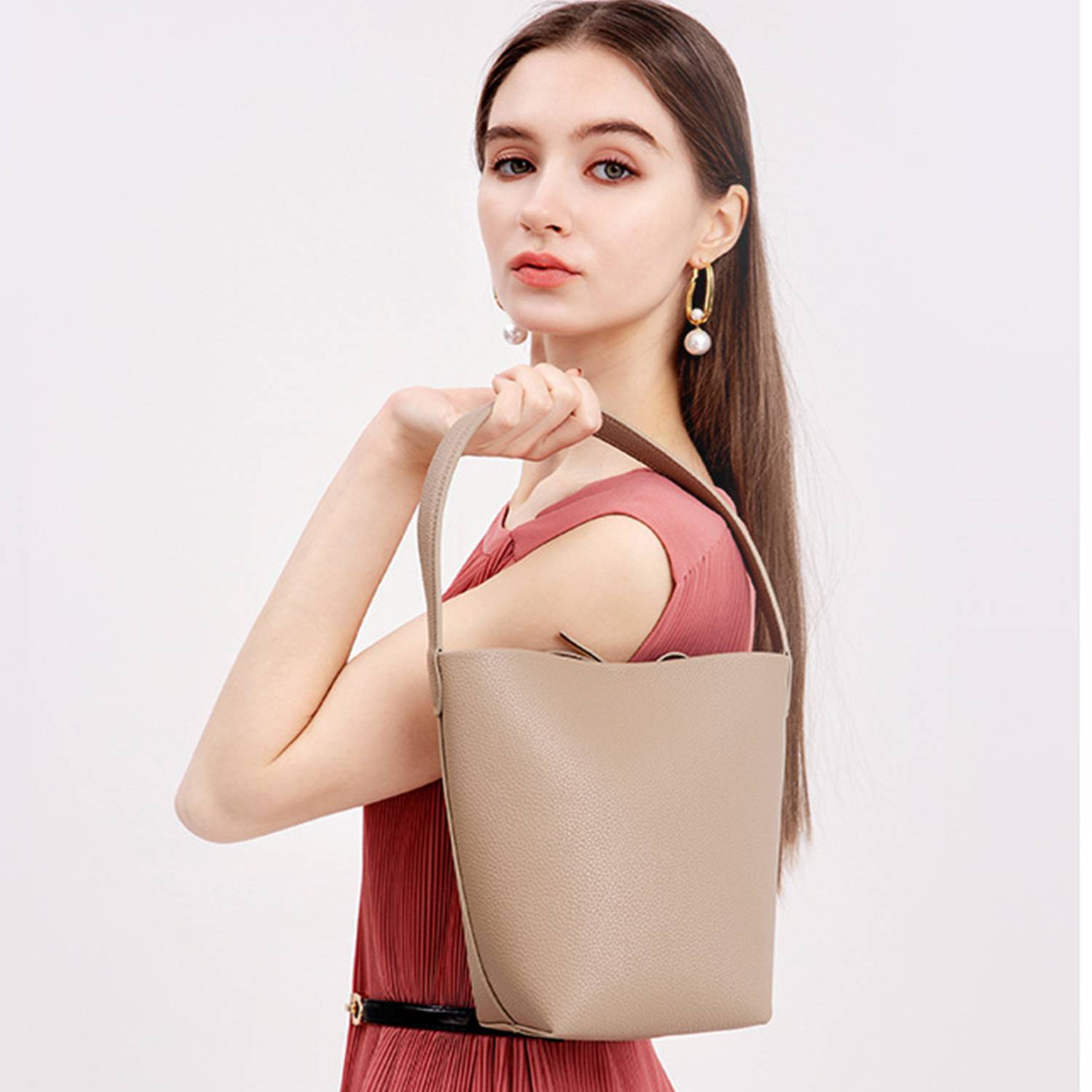 Niche Light Luxury Bucket Tote Bag - Image 4