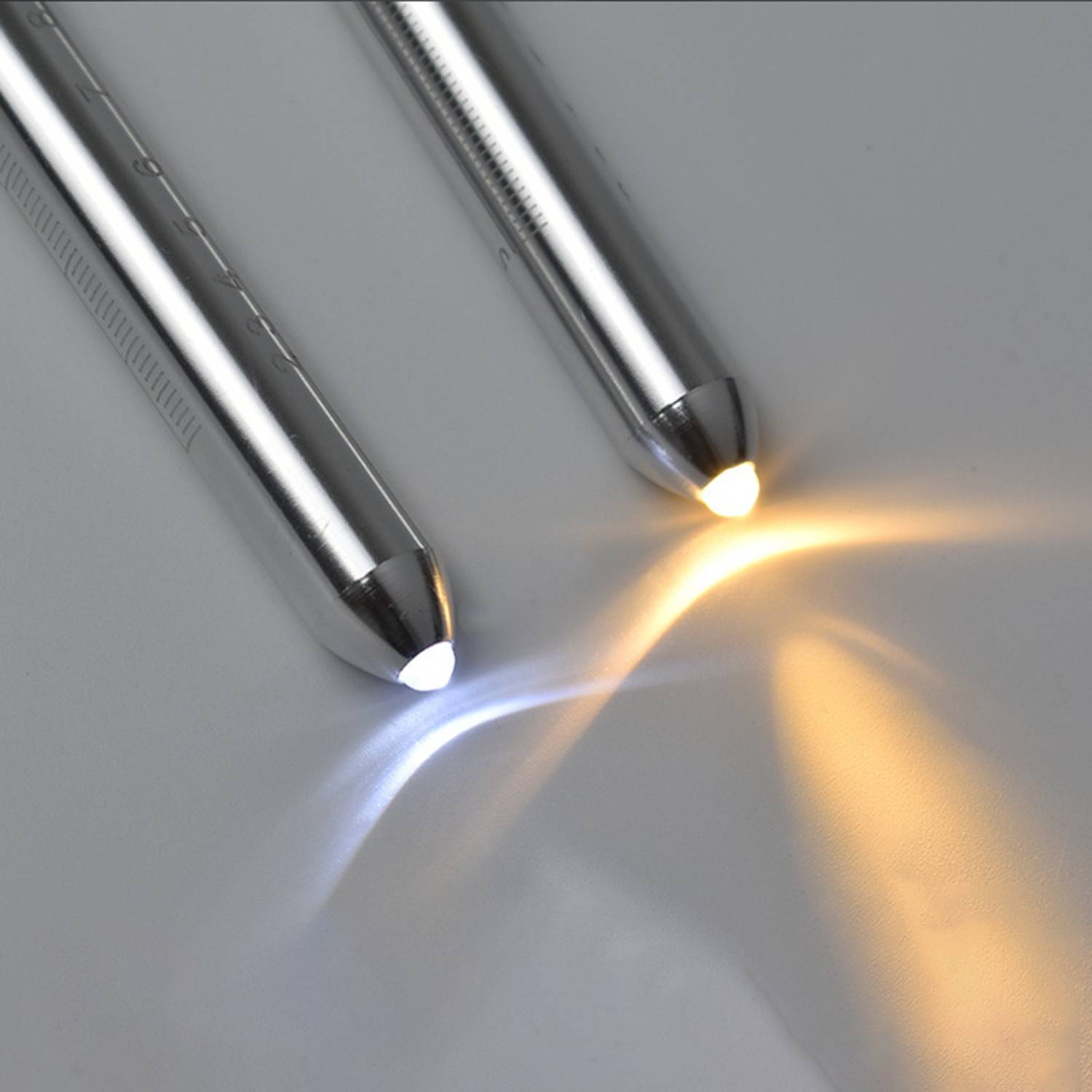 Led Medical Penlight with Pupil Gauge - Image 4