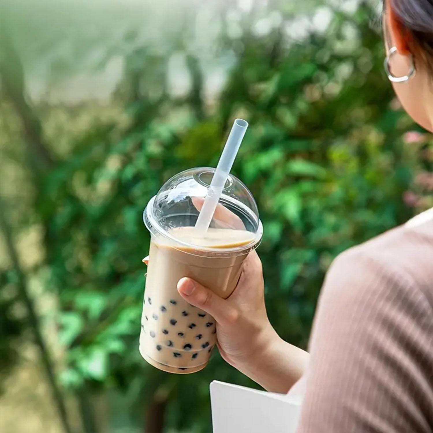 clear plastic cups w/ dome lid - Image 4