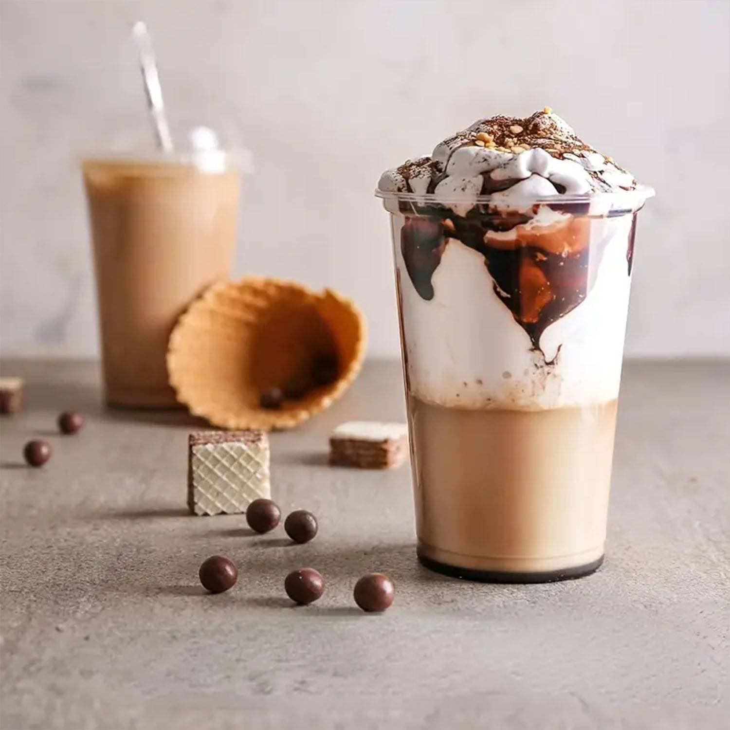 clear plastic cups w/ dome lid - Image 3