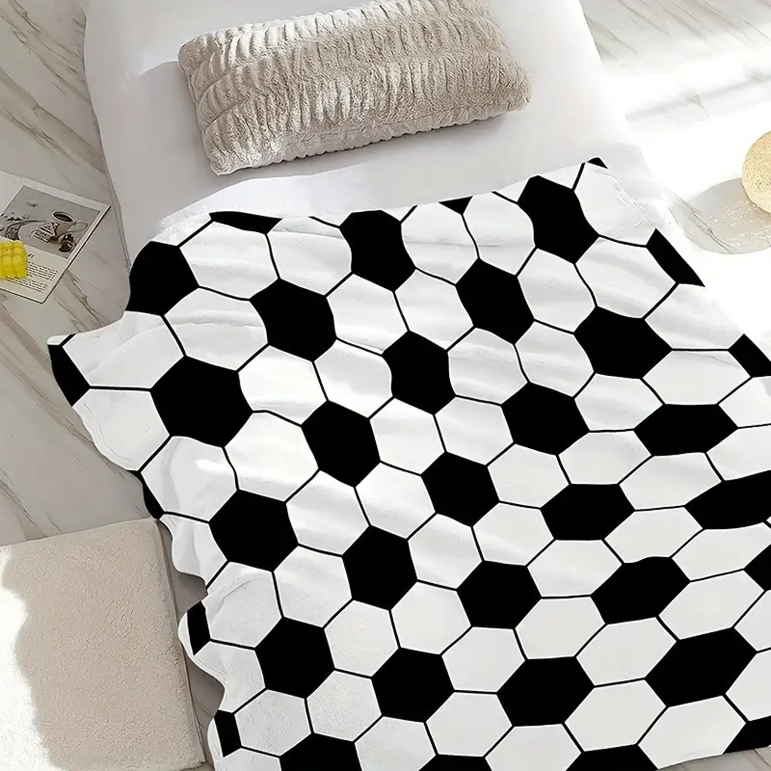 Football Pattern Polyester Blanket - Image 5